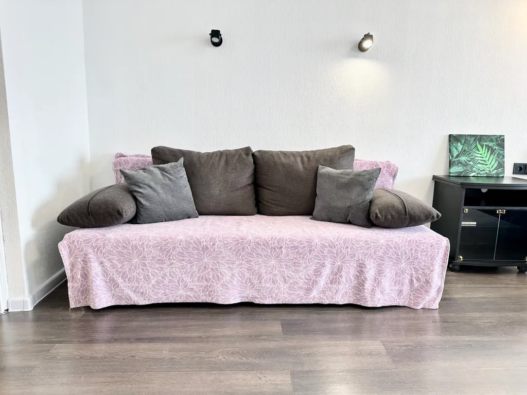 Однокомнатная квартира в тихом уголке самого центра Екатеринбурга