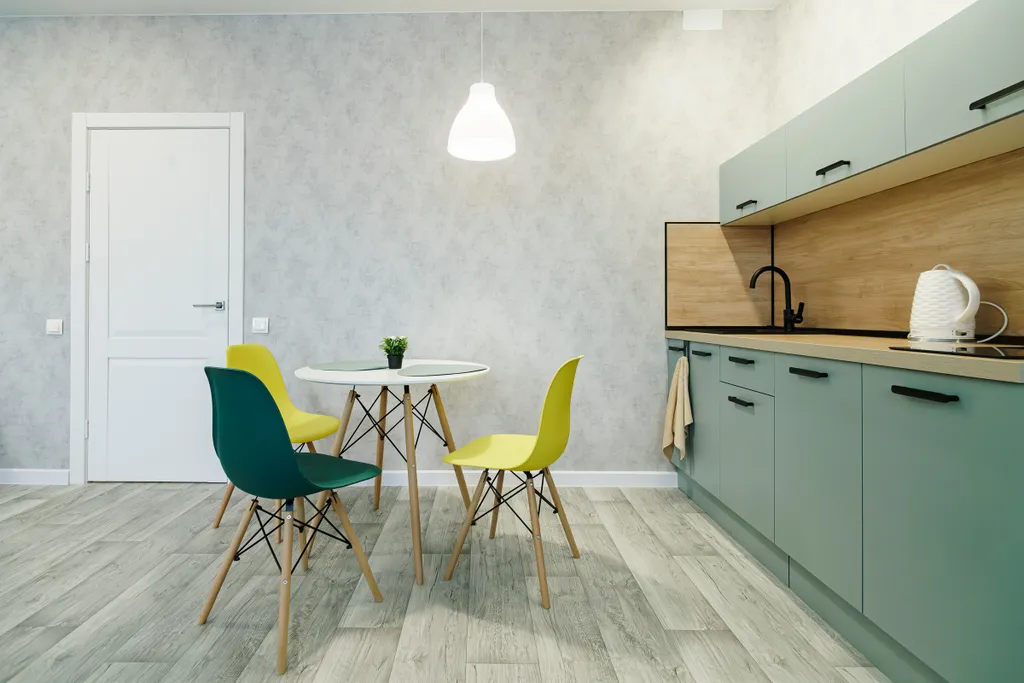 Студия с видом на город и Волгу