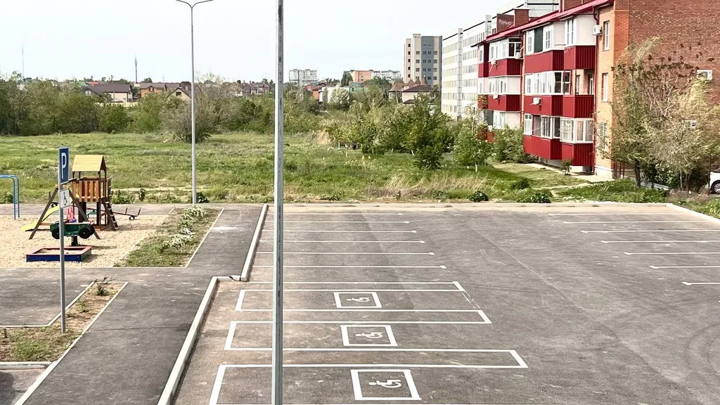 Новый апартамент с зоной отдыха на балконе