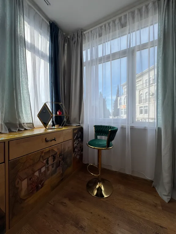 Комфортная пещера в самом живописном уголке