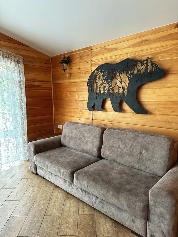 Гостевой двор "Дом в кедрах"