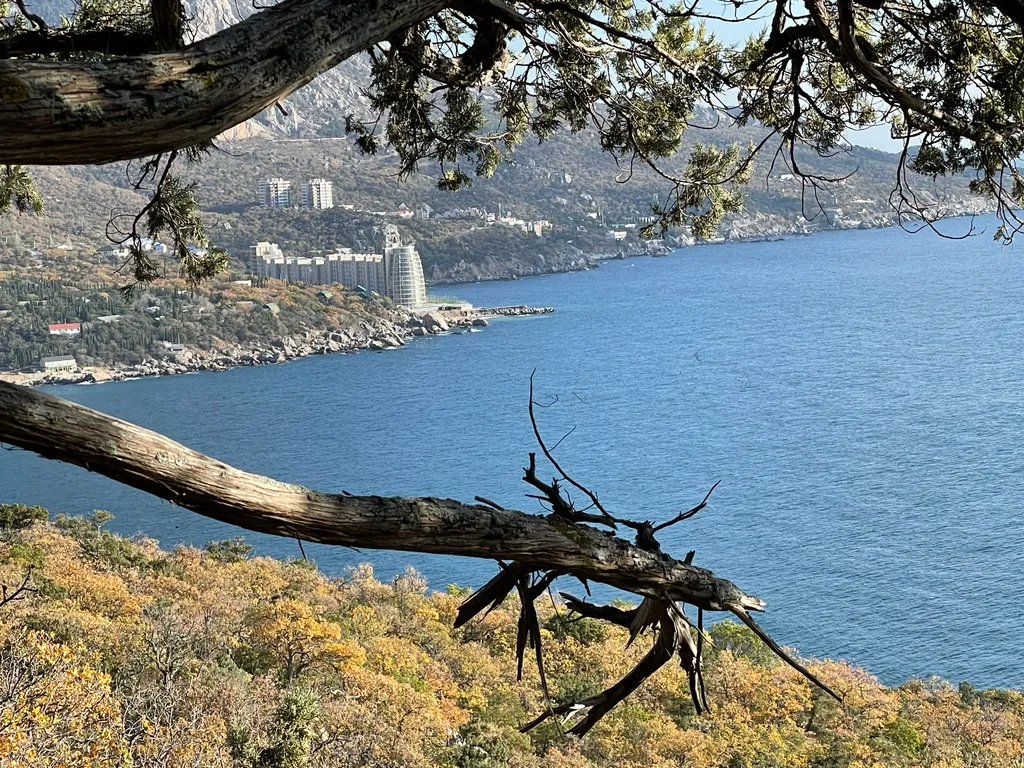 Апарт для семьи из 3 человек на берегу моря, с видовой террасой, кухней