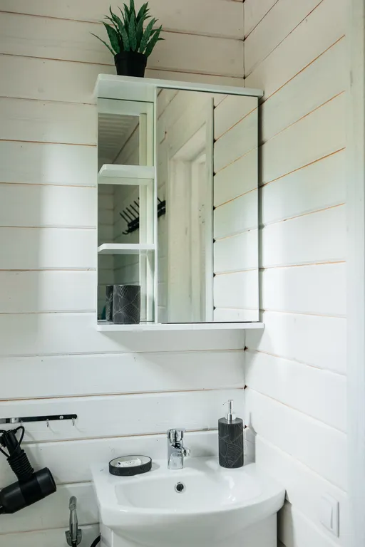 Уютный дом на берегу озера "Прозрачный берег №5"