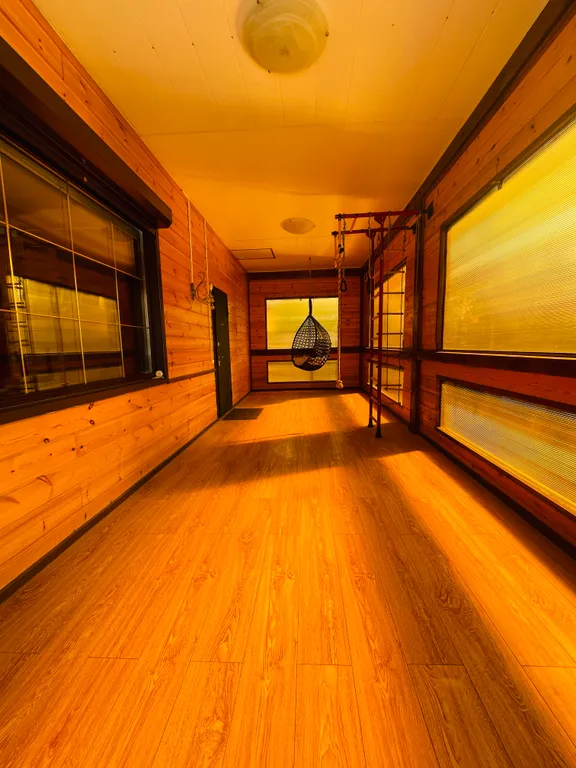 Дом в лесном массиве с закрытой территорией