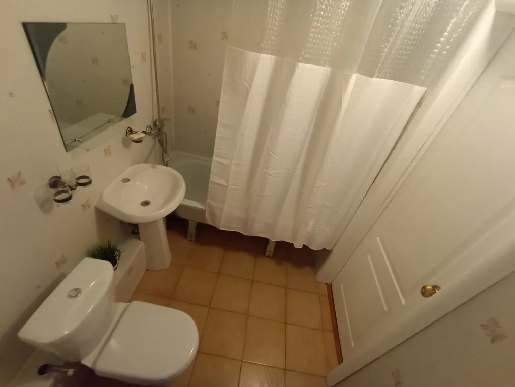 Квартира с панорамным видом, парковка для легковых и грузовых машин