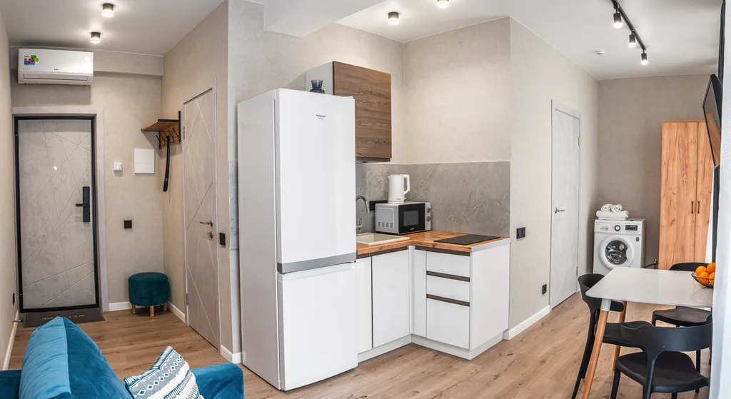 Апартаменты с отдельной спальней в центре Красной Поляны