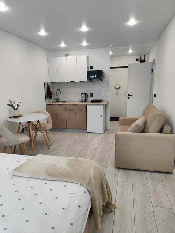 Капучино-уютная новая студия, в хорошем доме