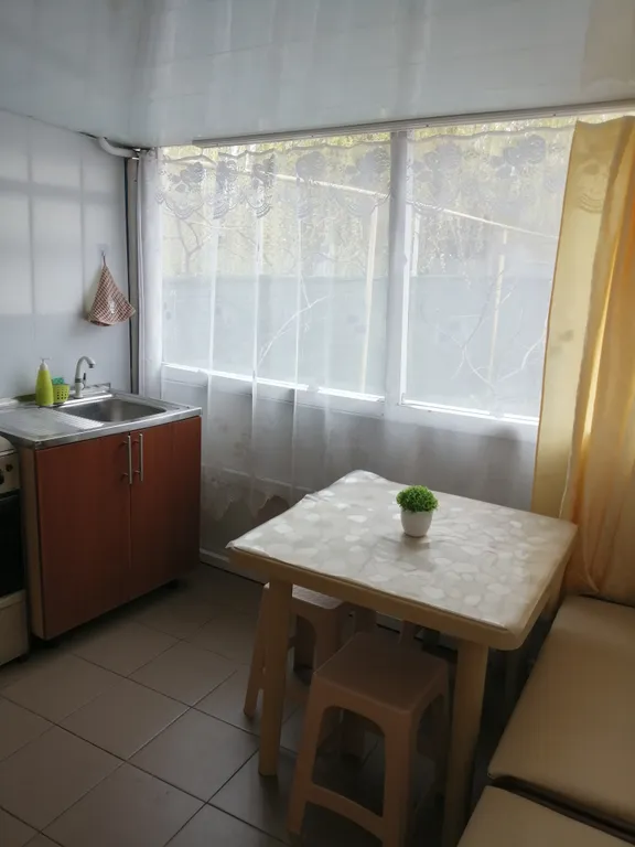 Коттедж Дом с личной кухней и санузлом — Ейск