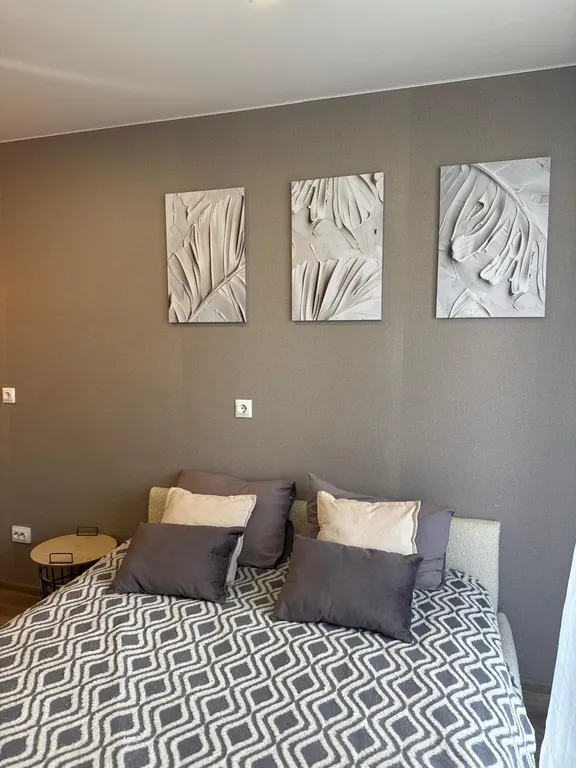 Просторная студия близко к центру