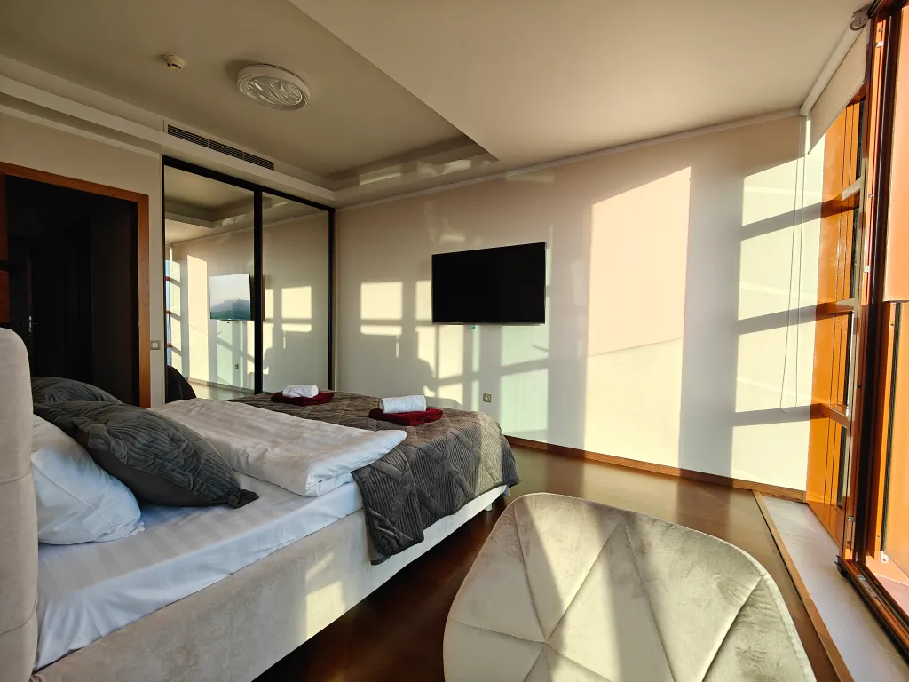 Видовая квартира в Золотой Бухте