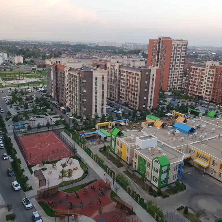 Уютная квартира рядом с аэропортом и выездом на море