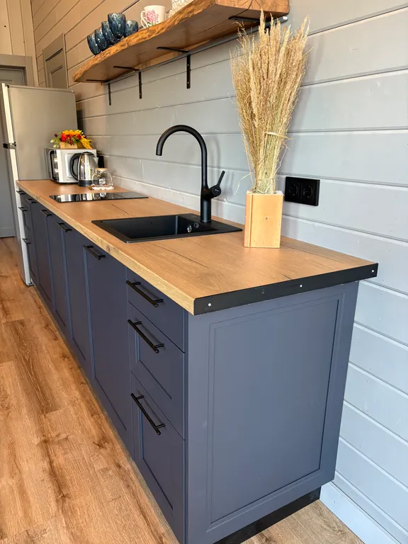 Коттедж Комфортный коттедж с сауной и купелью — Бугры