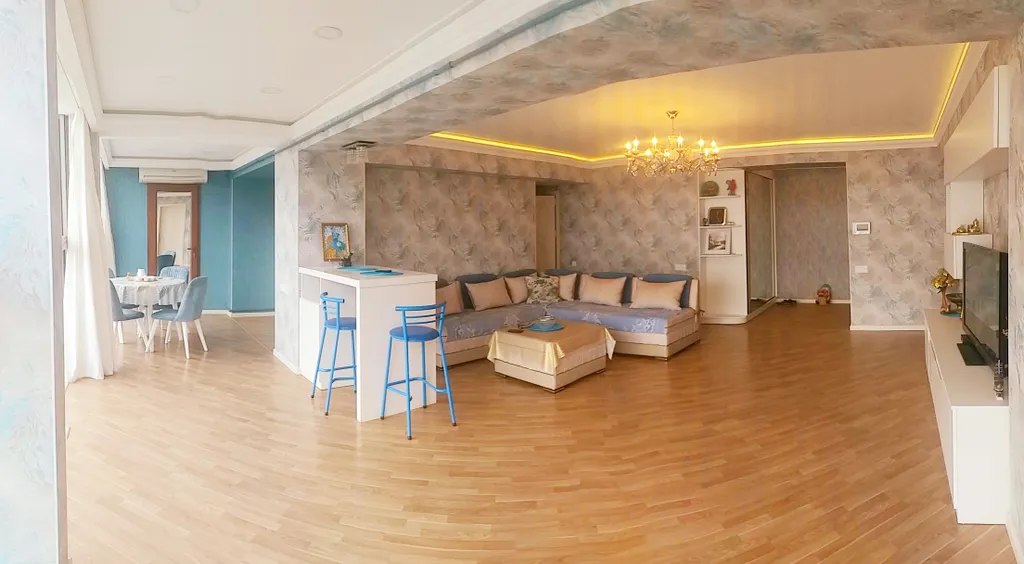 2-комнатная квартира напротив Приморского парка