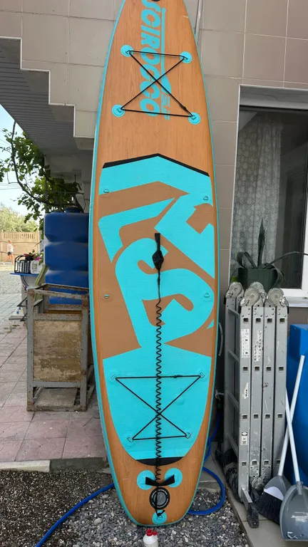 Дом на берегу залива