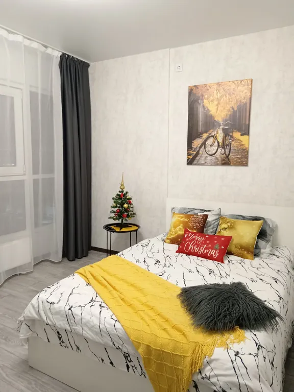 Уютная квартира с панорамными окнами и видом на озеро — аренда посуточно в Волгоград