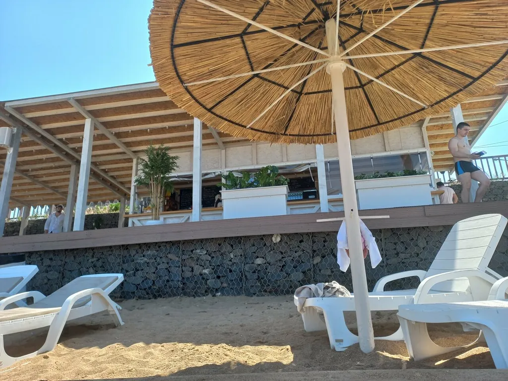 Уютный дом у моря