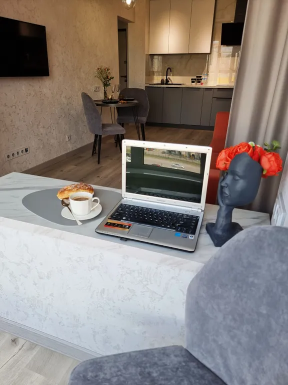 Уютная евродвухкомнатная квартира (СИГР, тц Волна, Ашан).