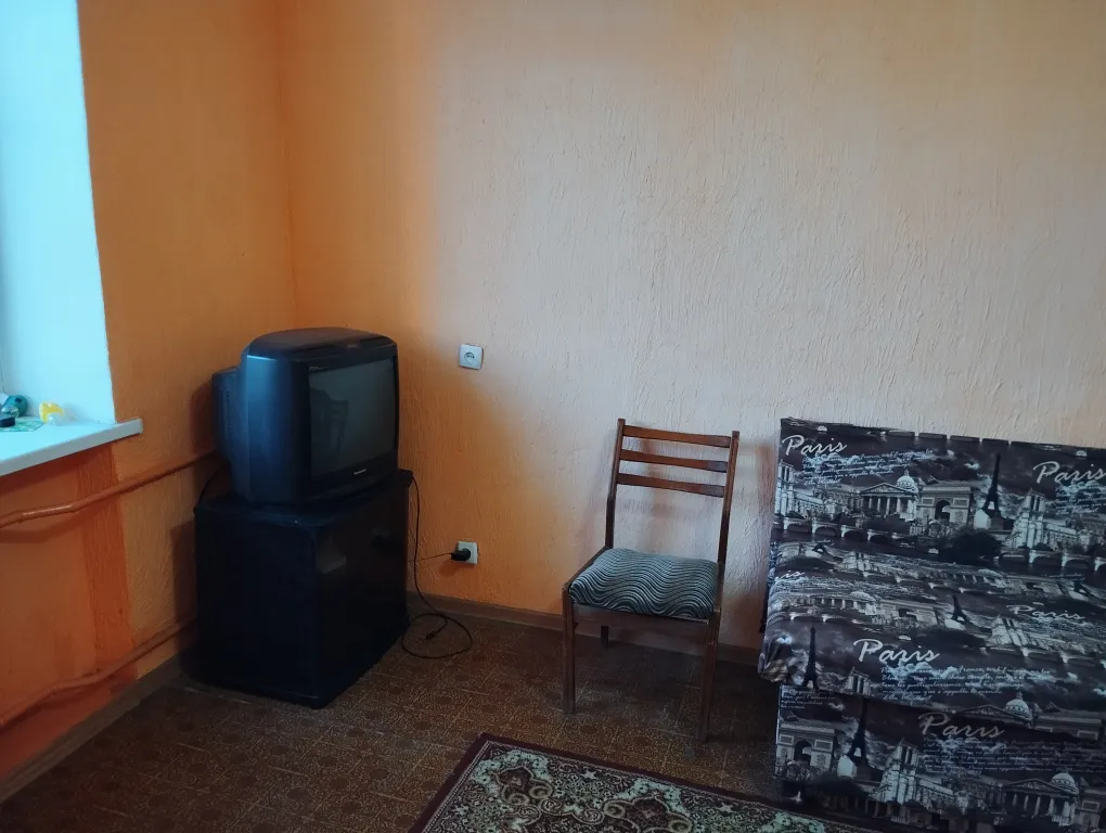 Квартира Квартира Дешёвая уютная светлая тёплая двушка в центре Луганска — Луганск
