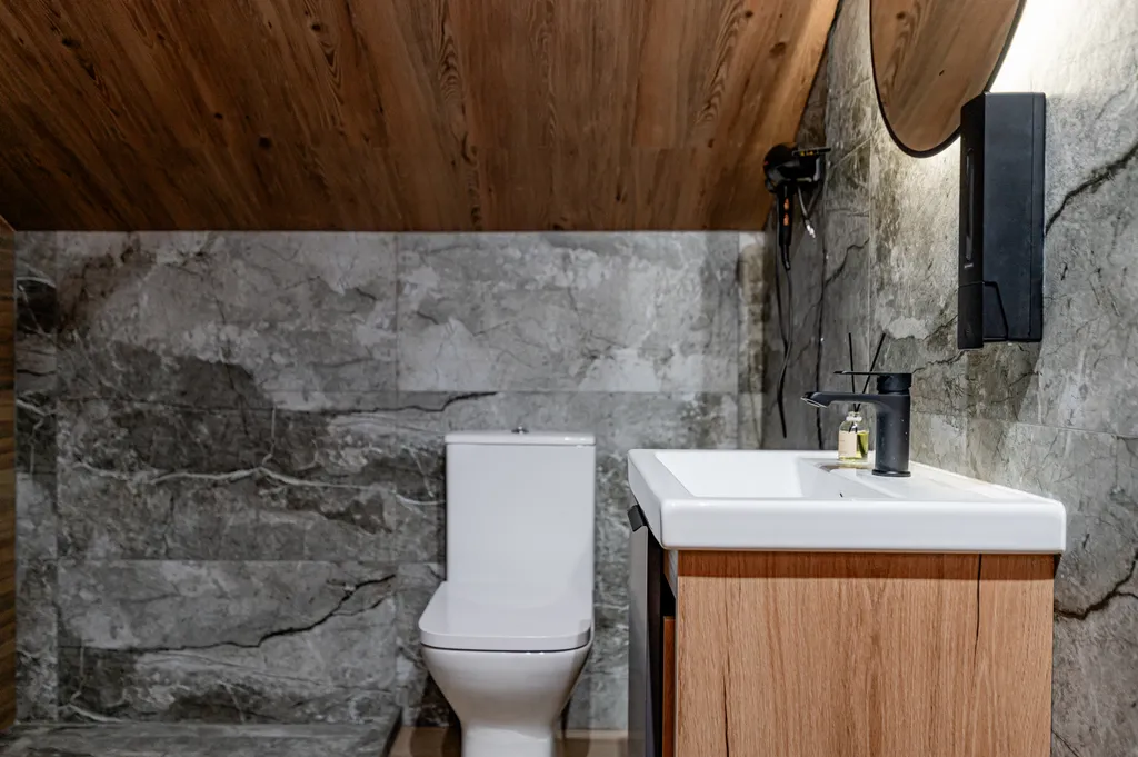 Баня и басейн в Ликино