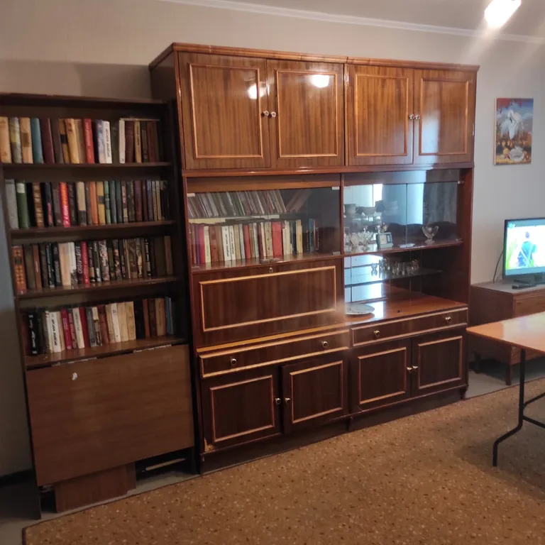 Уютная двухкомнатная квартира до шести гостей