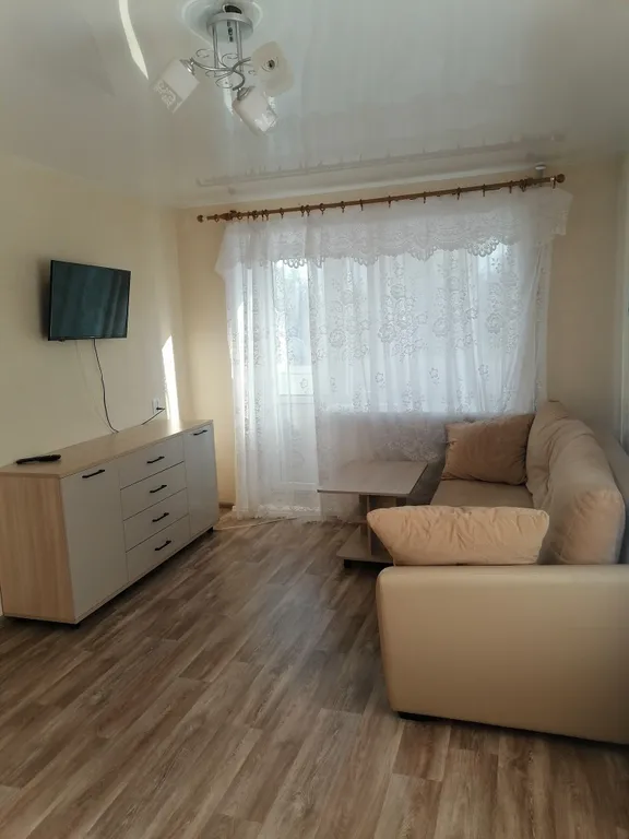 Квартира у сквера