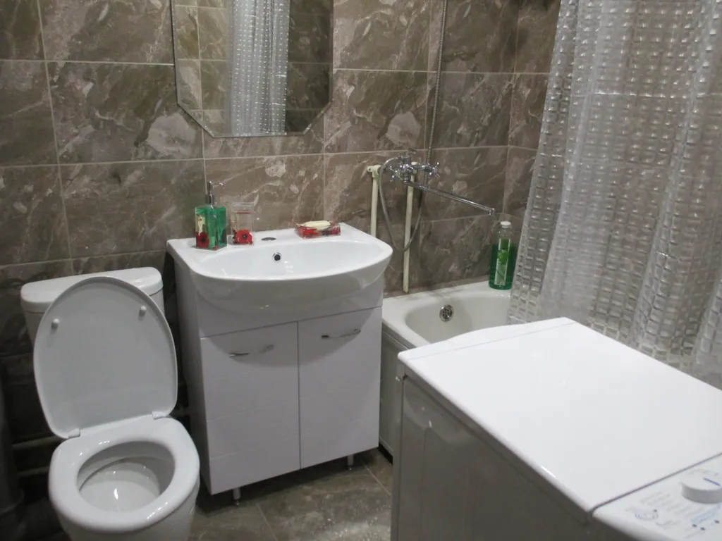 Квартира с отличным ремонтом рядом с Аквапарком