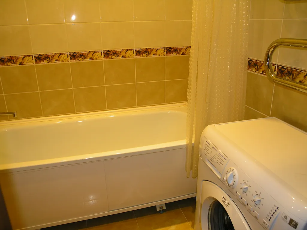 Светлая двухкомнатная квартира с евро ремонтом в многоэтажном доме