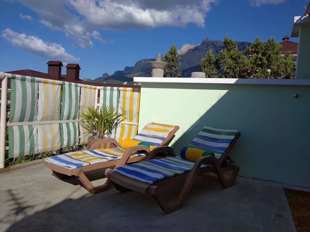 Панорамный 2х уровневый номер с зоной отдыха