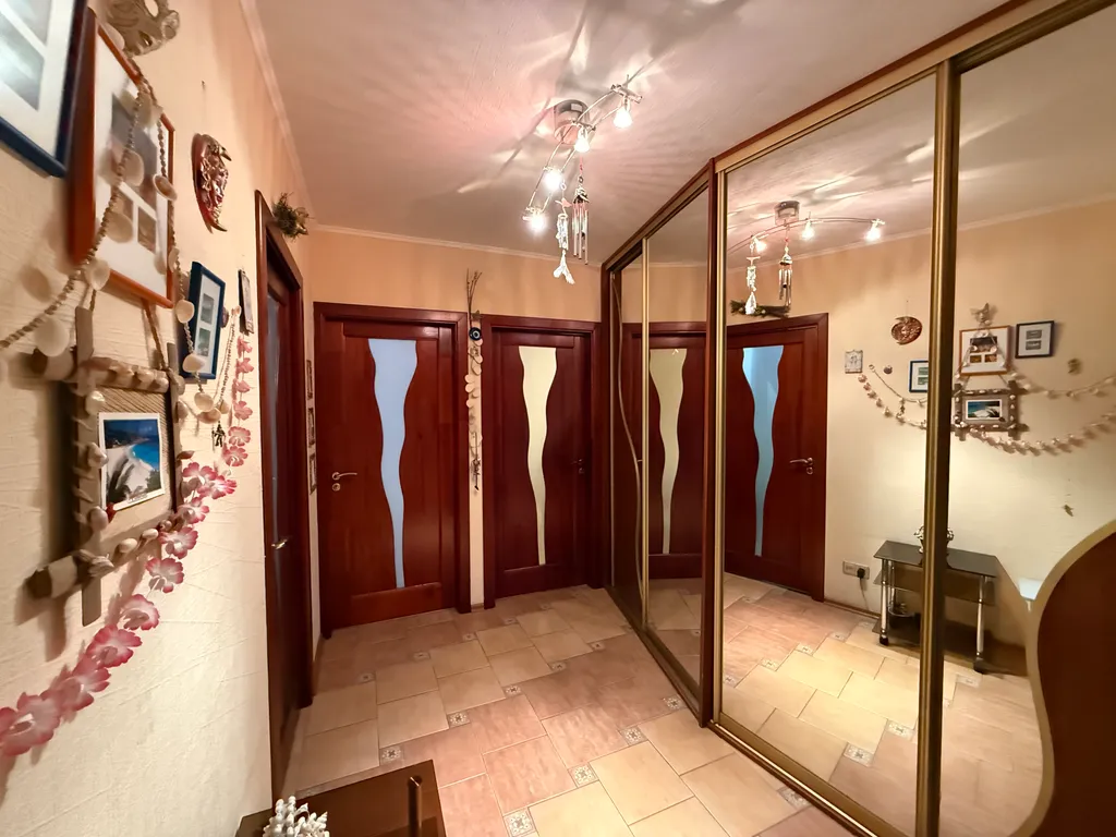 Комната в карибском стиле в трёхкомнатной квартире