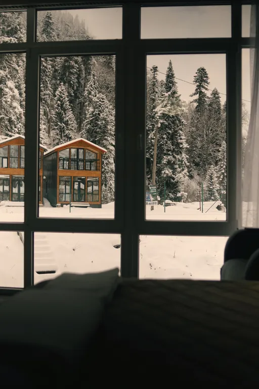 Новенький коттедж на большую компанию