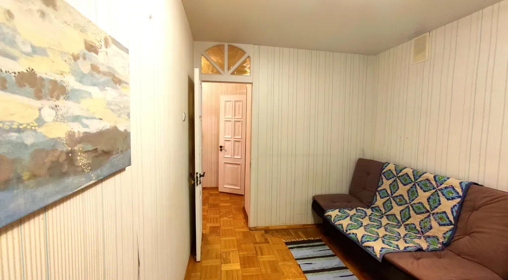 Большая квартира на 6-7 человек с камином и детской в самом центре