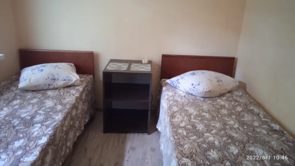 Номер эконом класса рядом с автостанцией