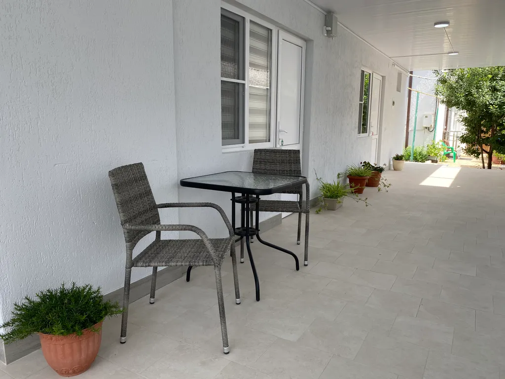 Коттедж Небольшой дом с двумя изолированными спальнями — Геленджик