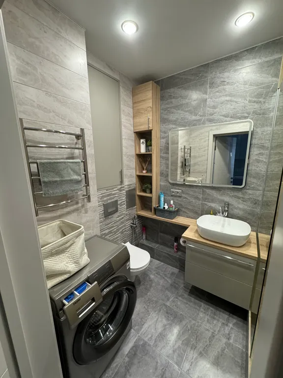 Уютная видовая современная квартира