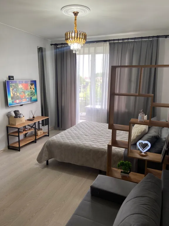 Уютная студия рядом с лесом