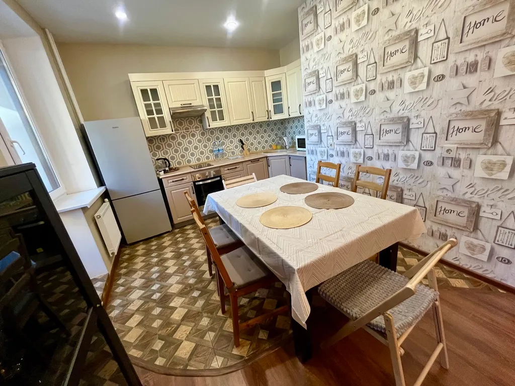 Видовая квартира в шаге от ТЦ Сити-Молл и горячих источников