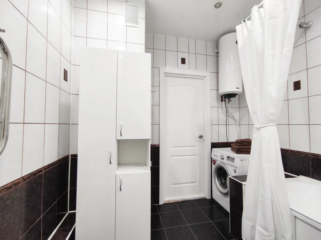 Большая двухкомнатная квартира в центре