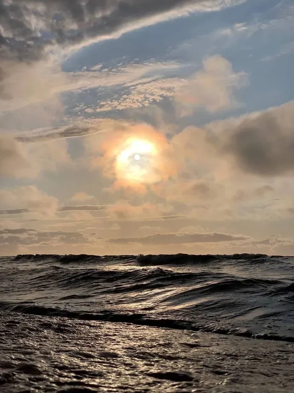 Уютный купол на острове Кунашир