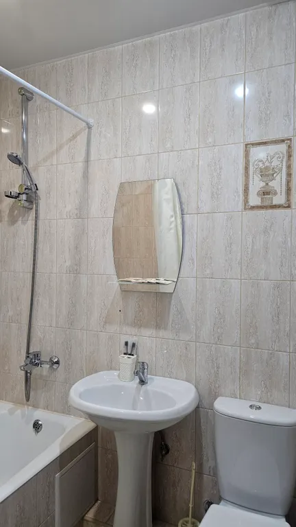 Квартира 3-комнатная Квартира — Адлер