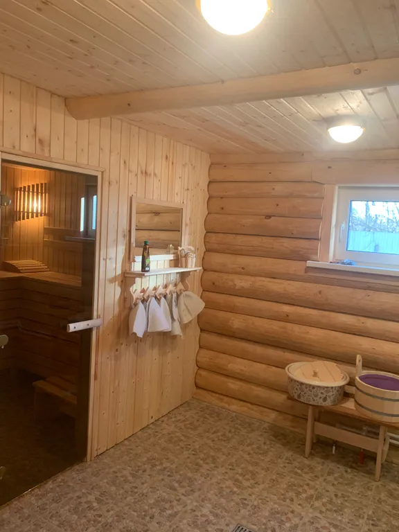 Современный дом из бревна