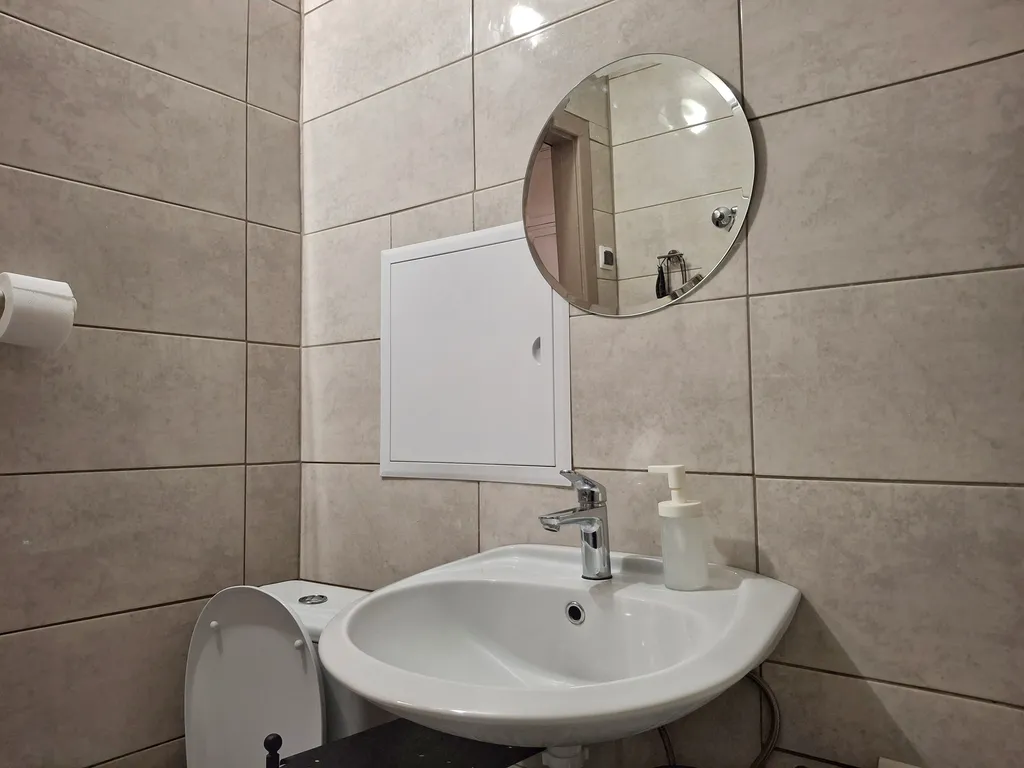 Квартира в 7 минутах от вокзала, своя парковка, Wi-Fi, заселение 24/7