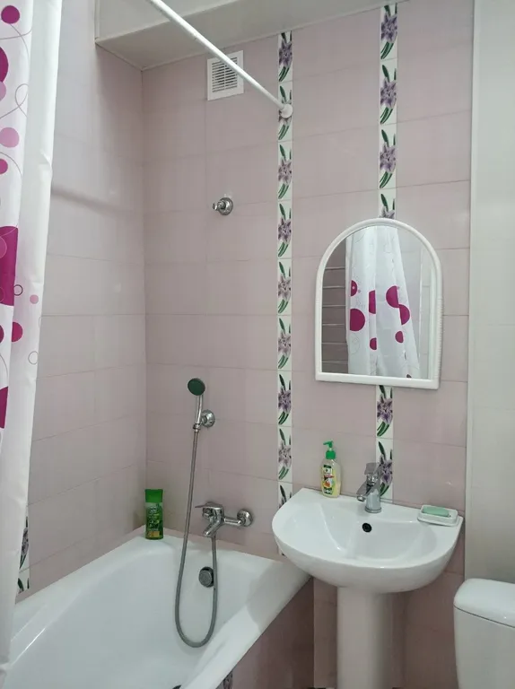 Просторная студия в парковой зоне в самом центре