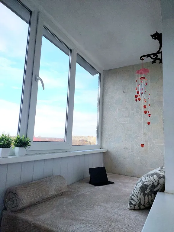 Отличная квартира с панорамной лаундж-зоной