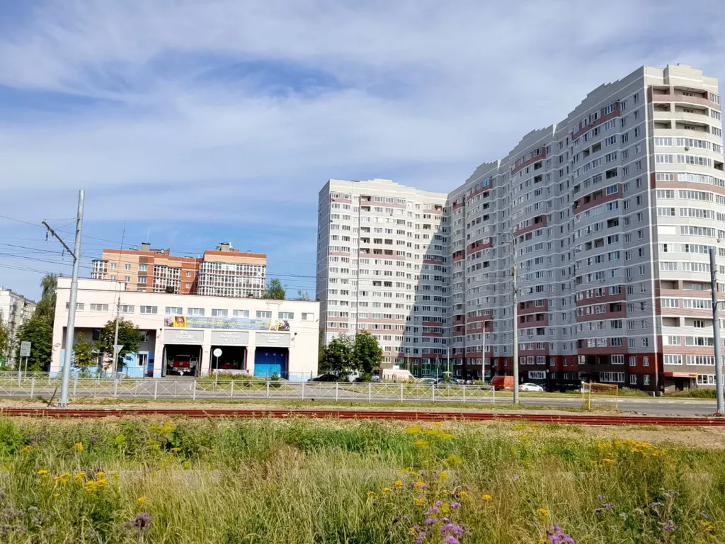 Просторная уютная квартира в спальном районе города