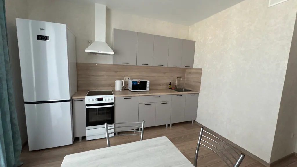 Квартира около вокзала и метро Грушевка