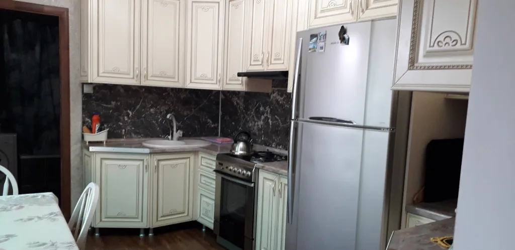 Уютный дом в городе вблизи моря