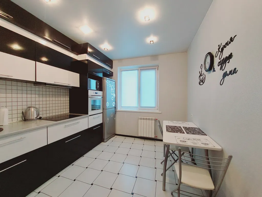 Квартира Отличная тёплая квартира — Омск