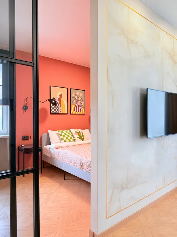 Роскошная двухкомнатная сталинка с видом на Аллею Героев