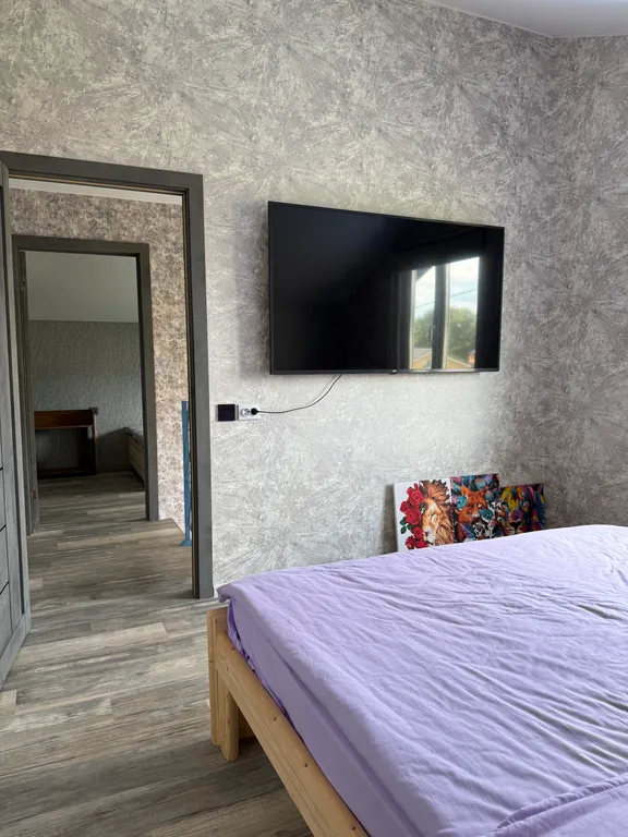 Коттедж на огромной территорией