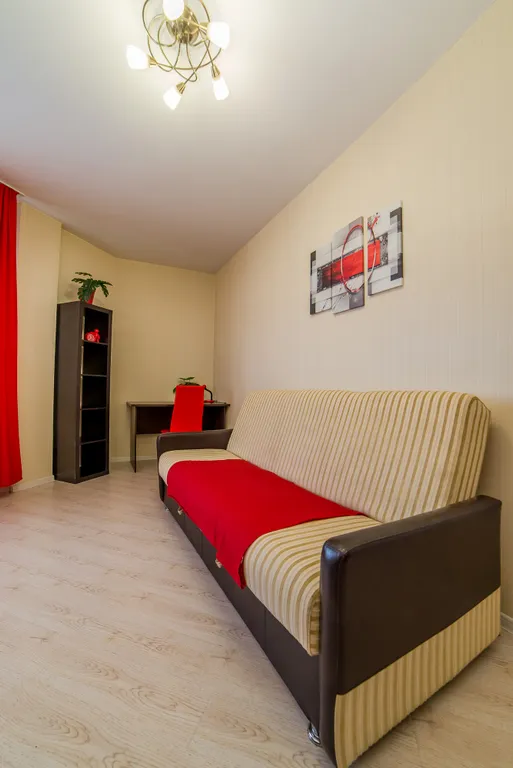 Квартира Квартира Кремовый пирог с вишневой начинкой — Екатеринбург